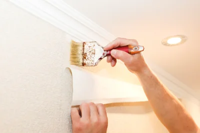 Pose de papier peint à Sarcey — revêtements muraux et toiles de verre